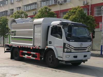 東風(fēng)多利卡多功能抑塵車(chē)